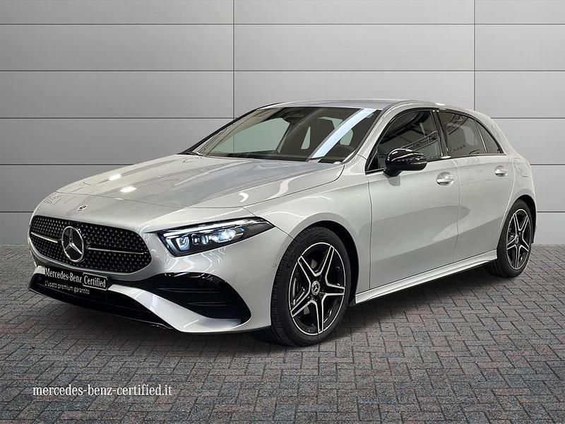 Nuova Mercedes A180 AMG Line Premium 116 CV (85 kW) 2026