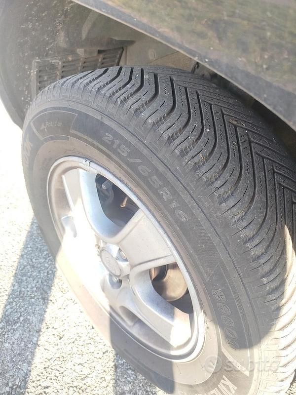 Usata Kia Sportage Active 141 CV (103 kW) 2007 Nero SUV