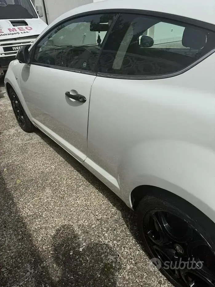Usata Alfa Romeo MiTo 90 CV (66 kW) 2009 Bianco Utilitaria