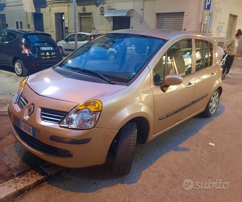 Usata Renault Modus 85 CV (62 kW) 2004 Monovolume