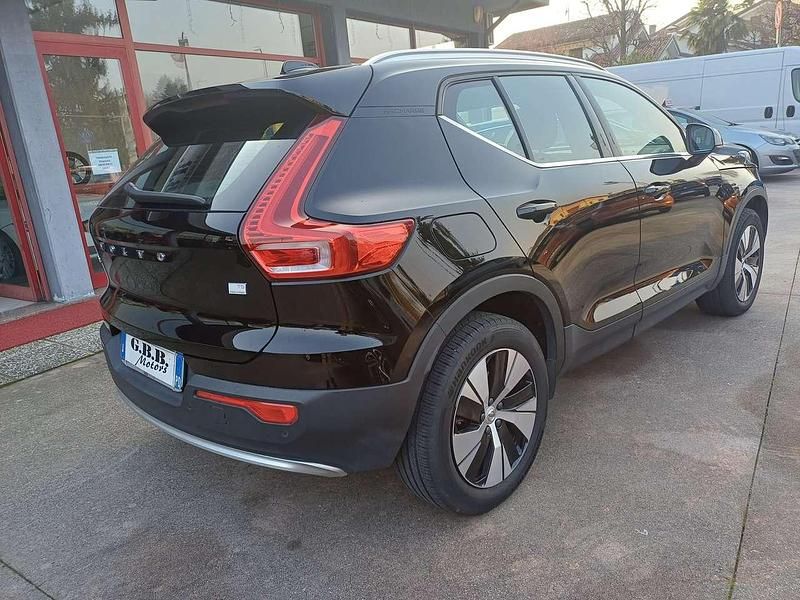 Usata Volvo XC40 Core 179 CV (131 kW) 2023 Nero SUV