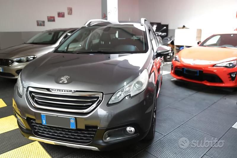 Usata Peugeot 2008 Allure 120 CV (88 kW) 2014 Grigio SUV
