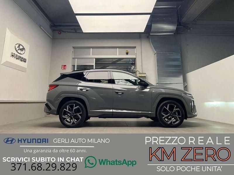 Abyss black / ecotronic grey/ Nuova 2025 Hyundai Tucson N Line SUV | 35.430 € (Buon prezzo) - Immagine 1/4
