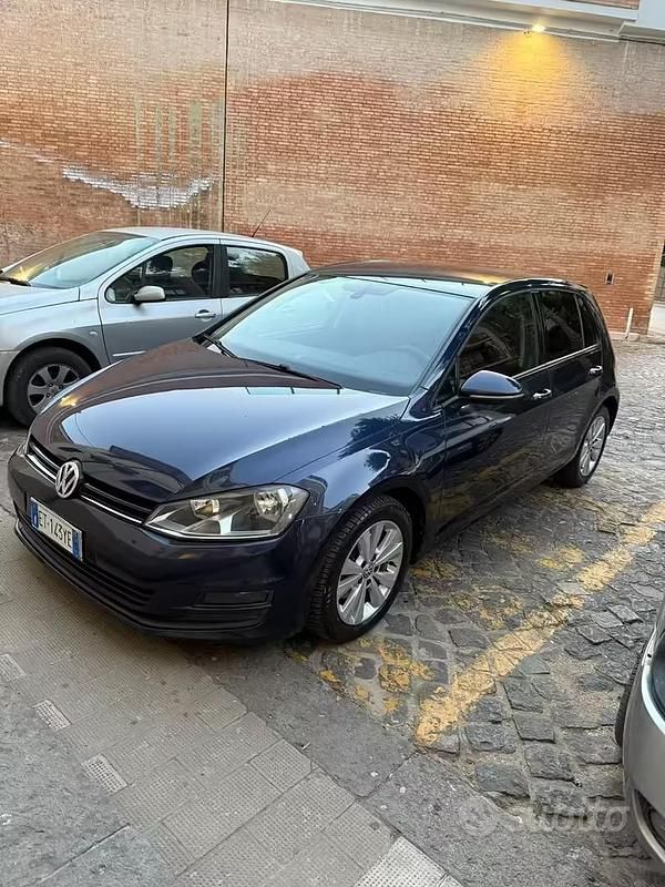 Usata VW Golf VII 105 CV (77 kW) 2013 Blu Berlina