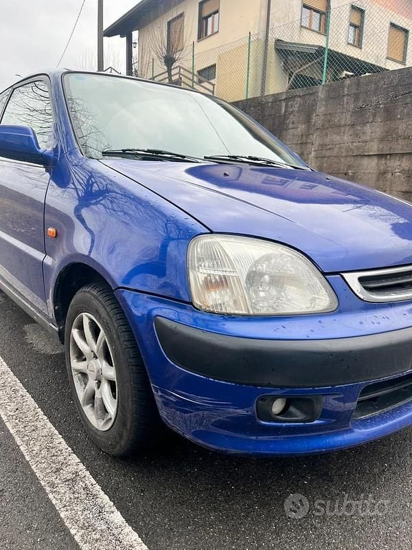 Usata Honda Logo 65 CV (47 kW) 1999 Blu Utilitaria