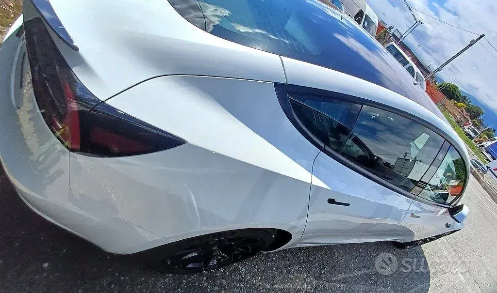 Usata Tesla Model 3 152 kW (208 CV) 2022 Bianco Berlina