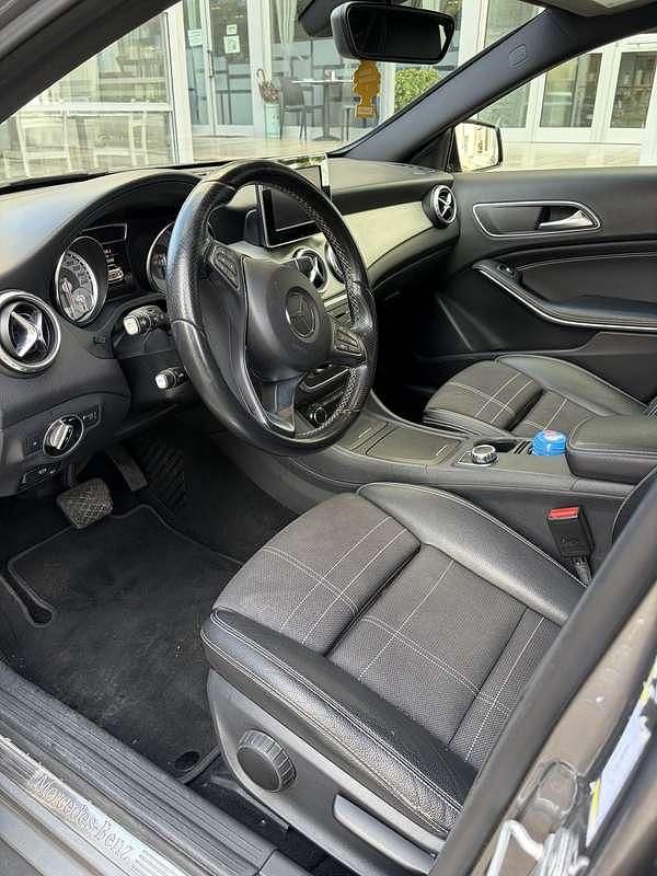 Usata Mercedes GLA200 Premium 136 CV (100 kW) 2016 SUV