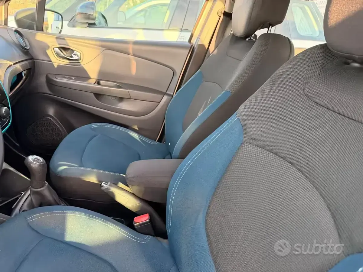 Usata Renault Captur 90 CV (66 kW) 2014 Bianco SUV