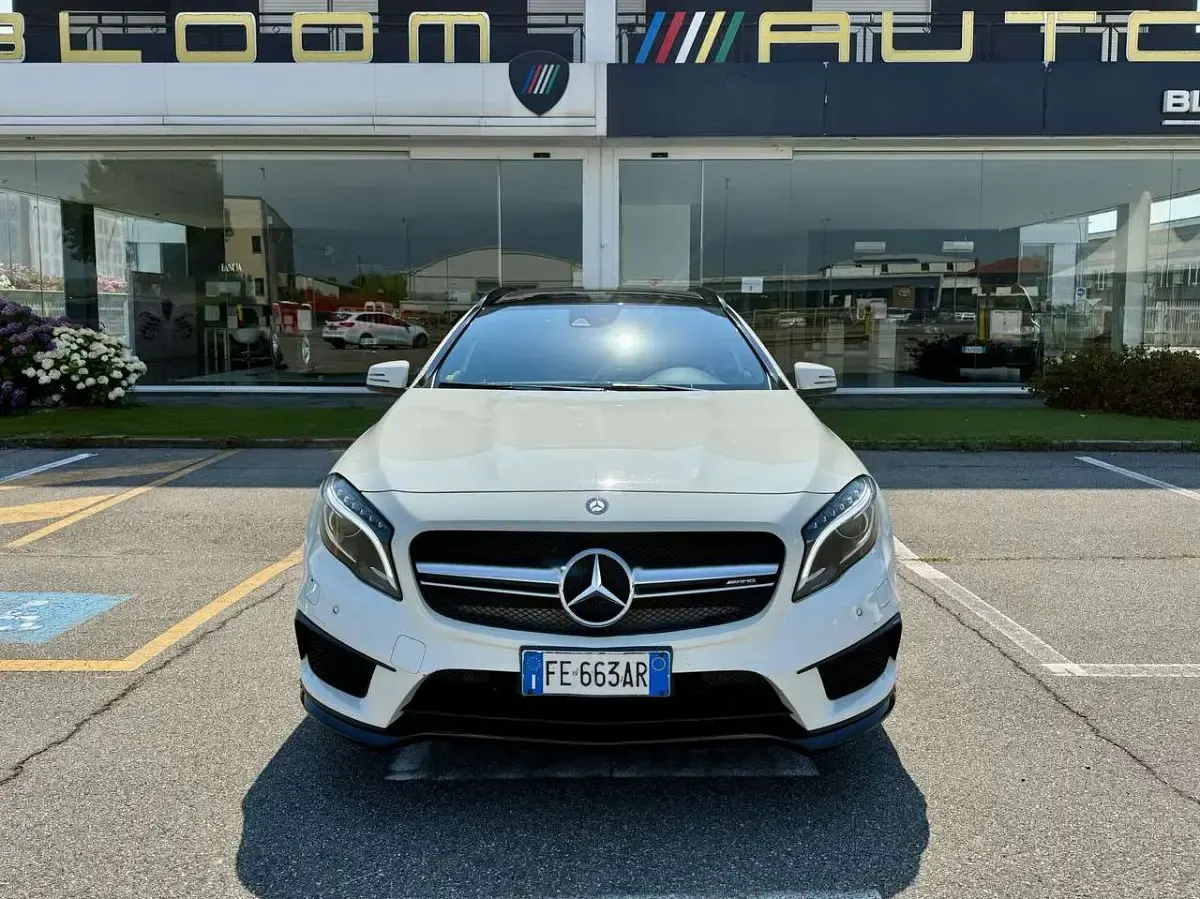 Usata Mercedes GLA45 AMG AMG 381 CV (280 kW) 2016 Cirrus white SUV