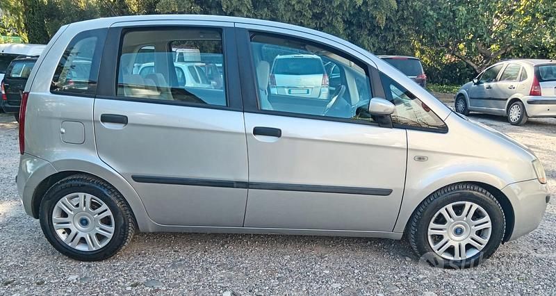 Usata Fiat Idea 95 CV (69 kW) 2004 Monovolume