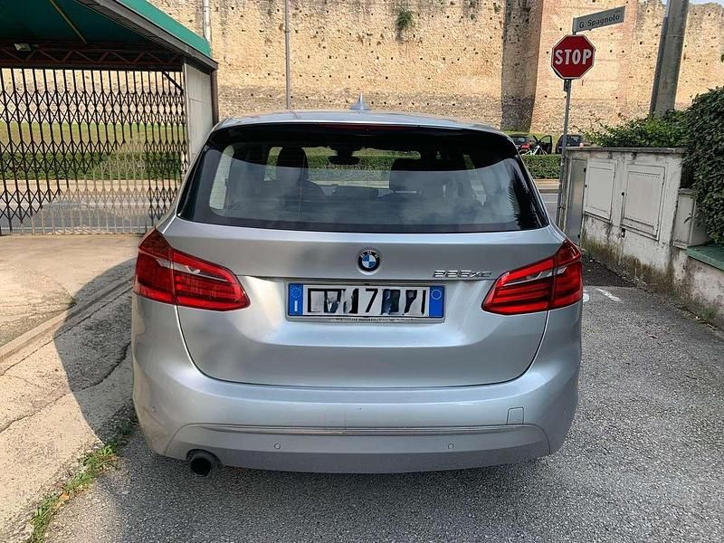 Usata BMW 225 iPerformance 136 CV (100 kW) 2018 Argento Monovolume