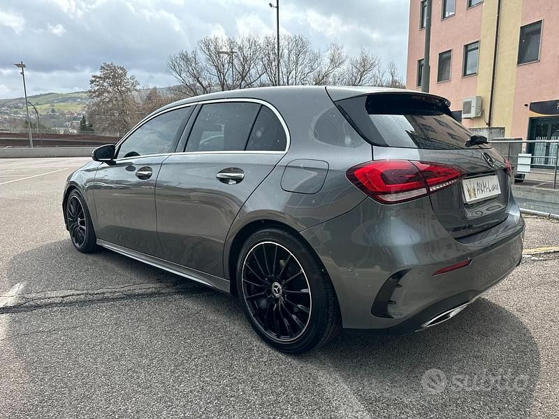 Usata Mercedes A180 Premium 116 CV (85 kW) 2019 Berlina