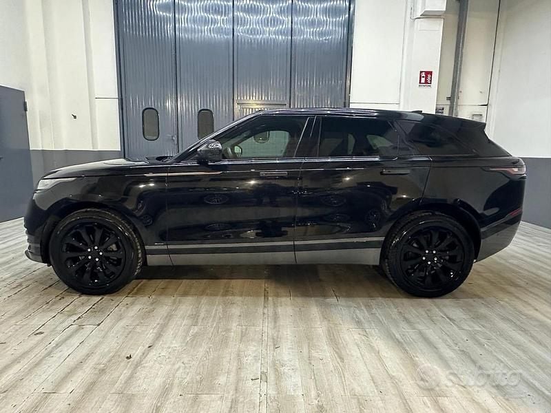 Usata Land Rover Range Rover Velar R-Dynamic 241 CV (177 kW) 2018 Nero SUV