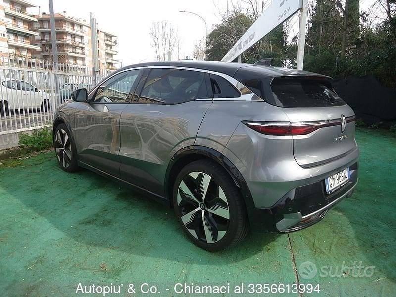 Usata Renault Megane E-Tech Techno 54 kW (74 CV) 2023 Grigio Berlina