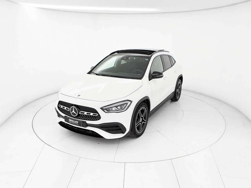 Usata Mercedes GLA200 Premium 150 CV (110 kW) 2022 Bianco SUV