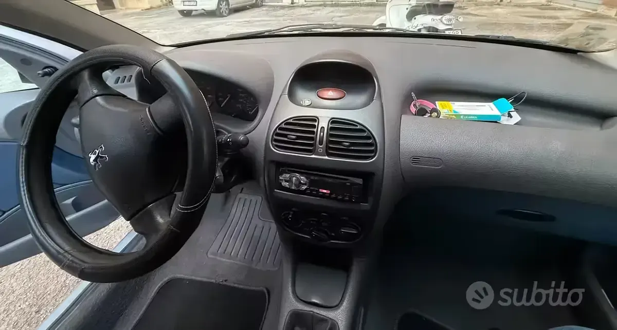 Usata Peugeot 206 2002 Grigio Utilitaria