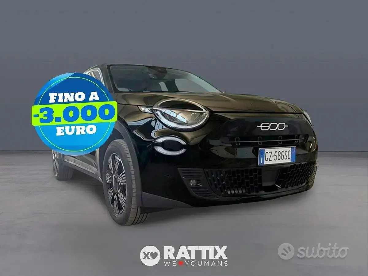 Usata Fiat 600 Pop 136 CV (100 kW) 2025 Nero SUV