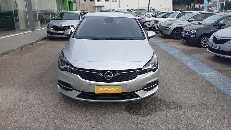 Usata Opel Astra Business Elegance 105 CV (77 kW) 2020 Argento Berlina