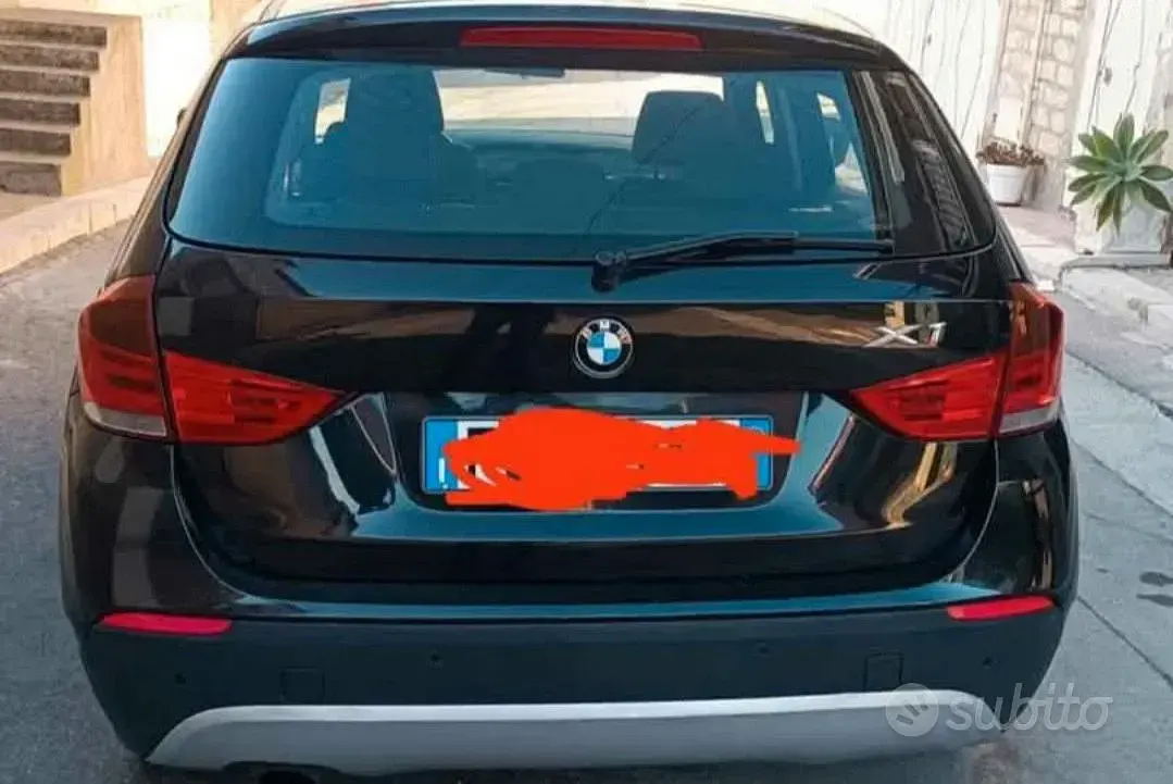 Usata BMW X1 143 CV (105 kW) 2010 Nero SUV