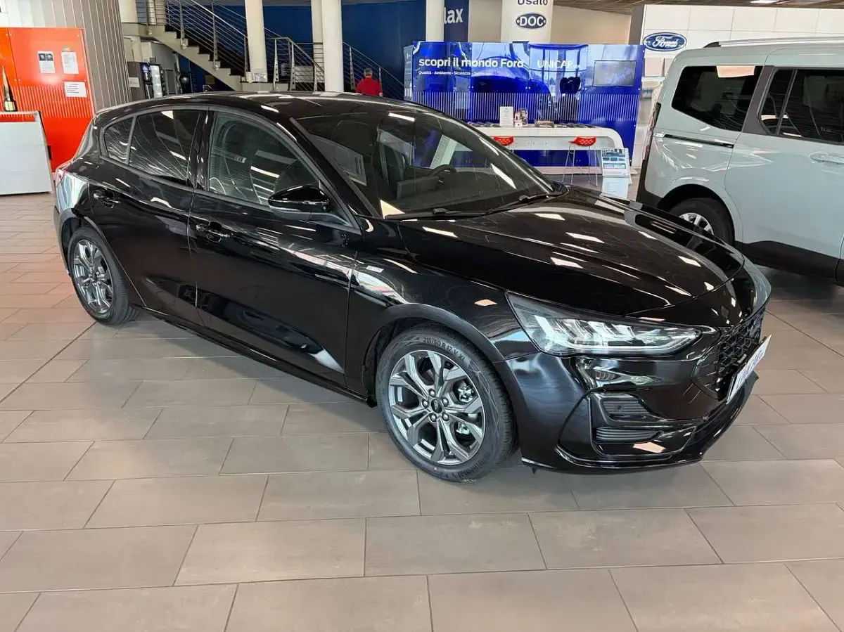 Nuova Ford Focus ST-Line 125 CV (91 kW) 2025 Desert island blue Berlina