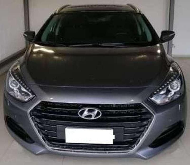 Usata Hyundai i40 141 CV (103 kW) 2016 Grigio Station wagon