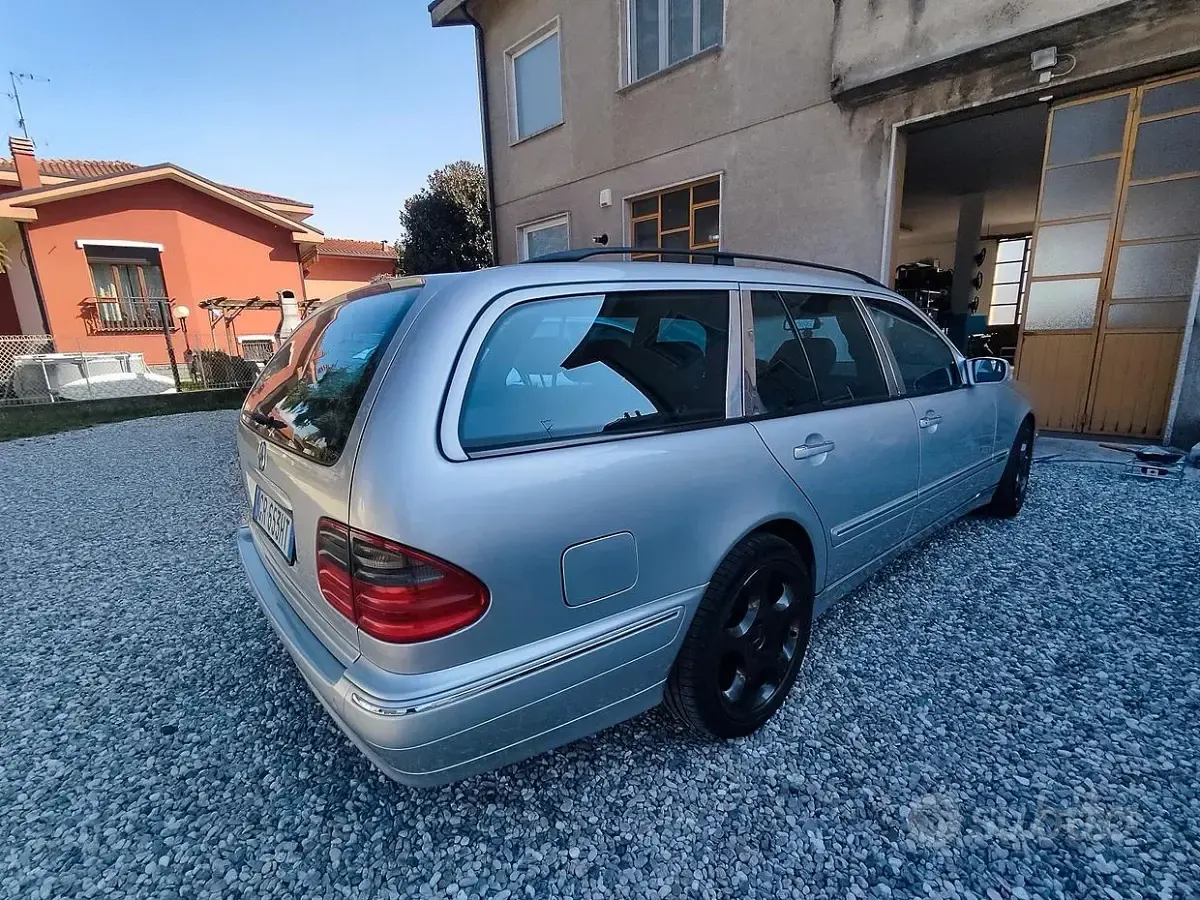 Usata Mercedes E430 Edition 279 CV (205 kW) 2001 Berlina