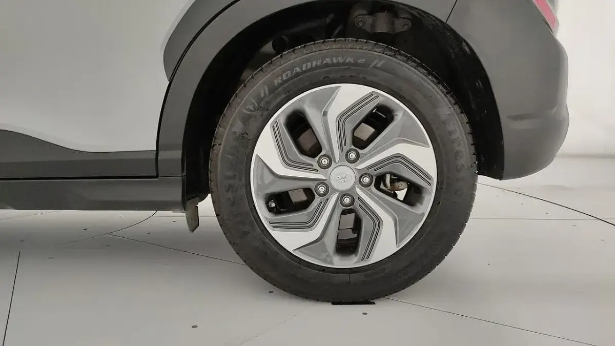 Usata Hyundai Kona 195 CV (143 kW) 2022 Grigio SUV