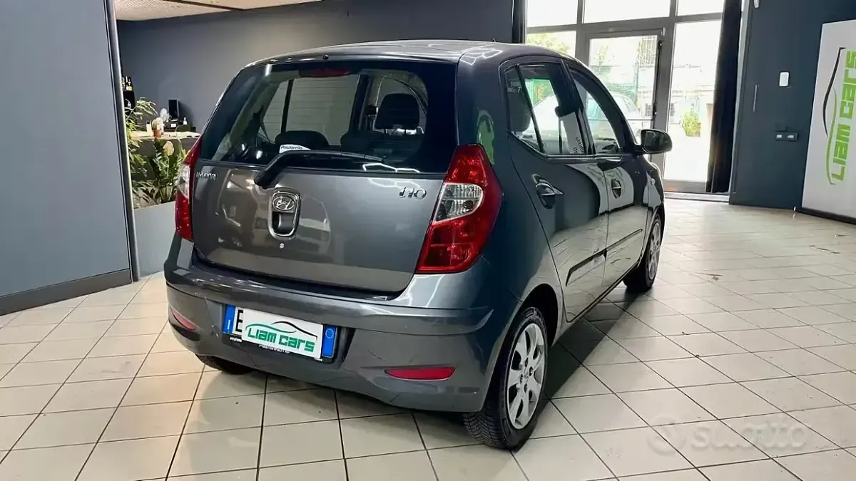 Usata Hyundai i10 69 CV (50 kW) 2013 Grigio Utilitaria