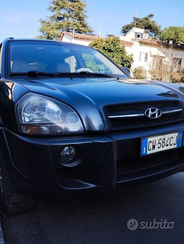 Usata Hyundai Tucson Dynamiq 140 CV (102 kW) 2006 Grigio SUV