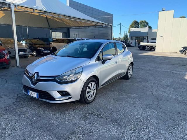 Usata Renault Clio IV 75 CV (55 kW) 2016 Argento Furgone