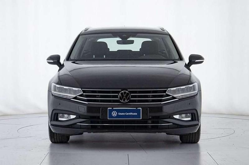 Usata VW Passat Business 150 CV (110 kW) 2023 Grigio Station wagon