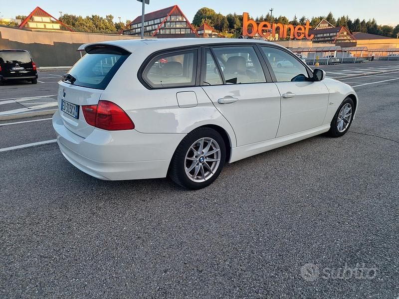 Usata BMW 316 116 CV (85 kW) 2010 Bianco Berlina
