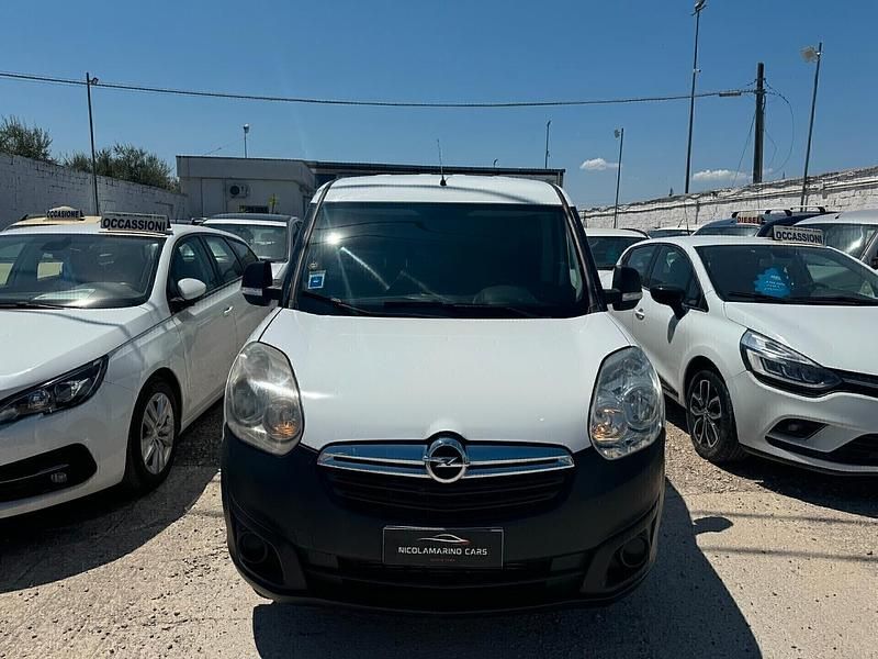 Usata Opel Combo 120 CV (88 kW) 2017 Bianco Monovolume