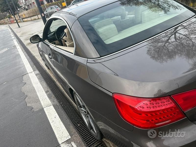 Usata BMW 320 Cabriolet 135 CV (99 kW) 2011 Marrone Cabrio