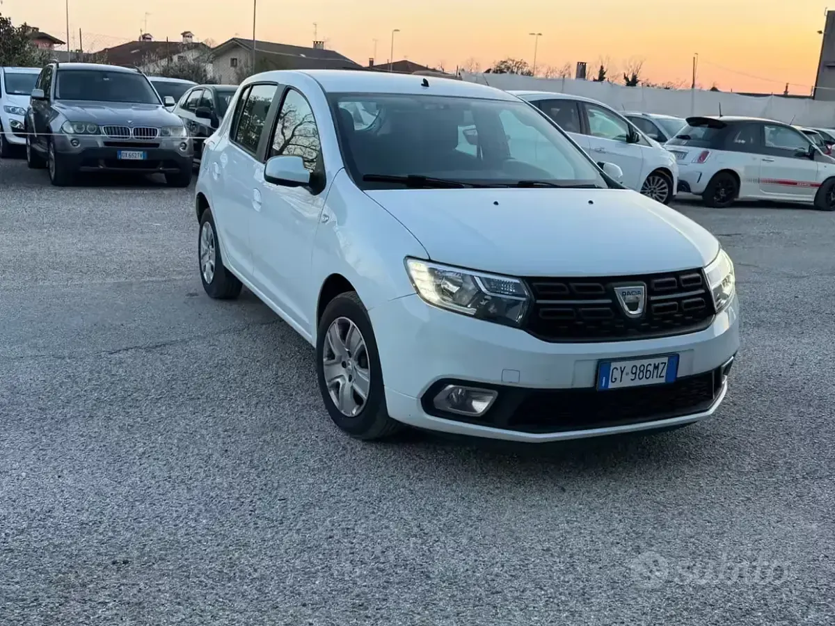 Usata Dacia Sandero Stepway 90 CV (66 kW) 2019 Bianco Berlina