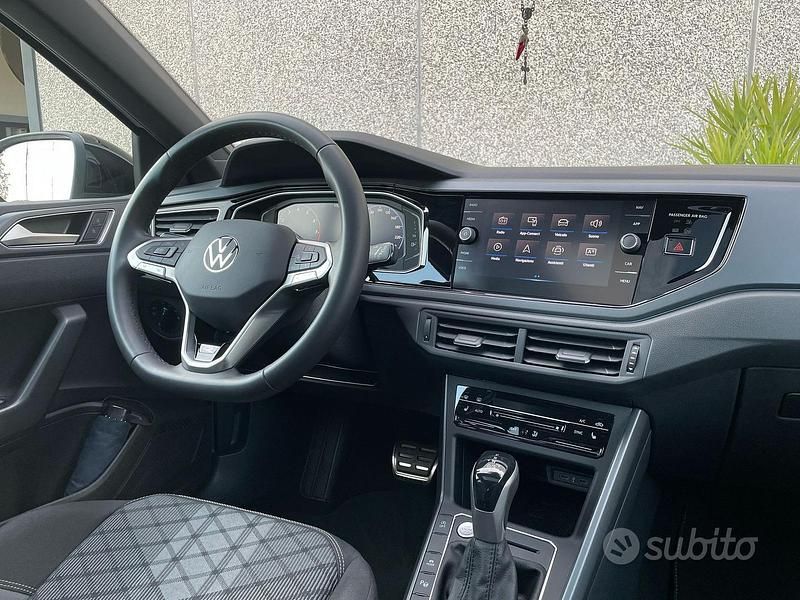 Usata VW Taigo R-line 150 CV (110 kW) 2023 Bianco SUV