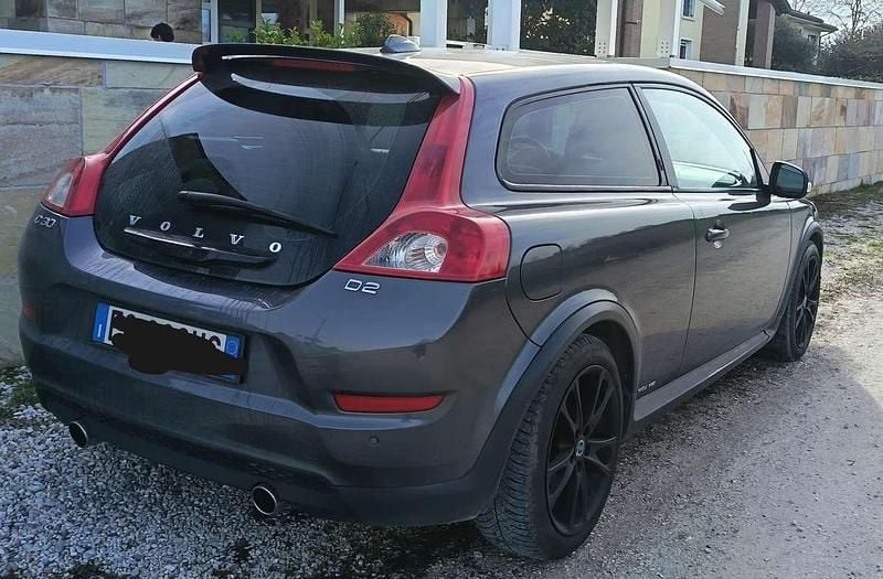 Usata Volvo C30 R-Design 114 CV (83 kW) 2011 Grigio Utilitaria