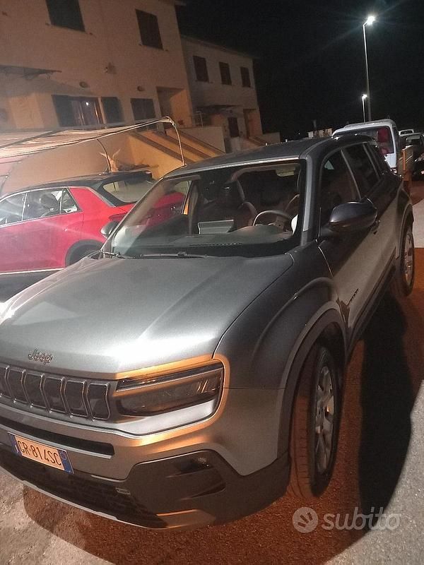 Usata Jeep Avenger 101 CV (74 kW) 2023 Grigio SUV