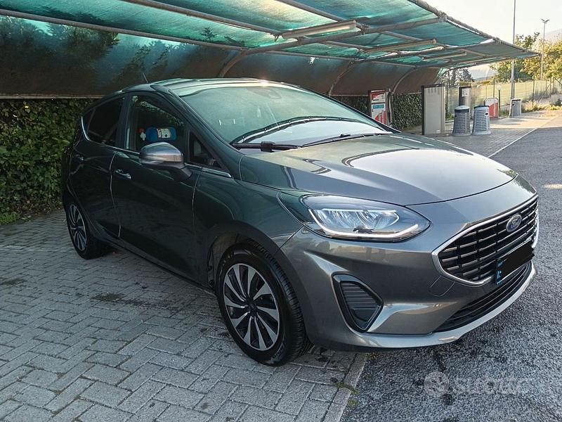 Usata Ford Fiesta Titanium 75 CV (55 kW) 2024 Grigio Berlina
