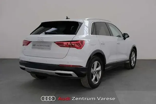 Usata Audi Q3 Advanced 150 CV (110 kW) 2024 Bianco metallizzato SUV