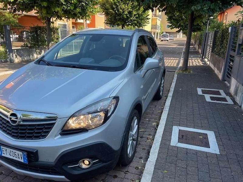 Usata Opel Mokka Cosmo 131 CV (96 kW) 2015 Argento SUV