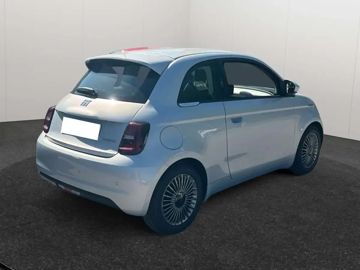 Nuova Fiat 500 65 CV (47 kW) 2026 Grigio Berlina