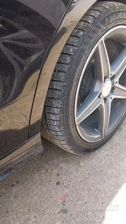 Usata Mercedes C220 AMG line 170 CV (125 kW) 2014 Nero Berlina