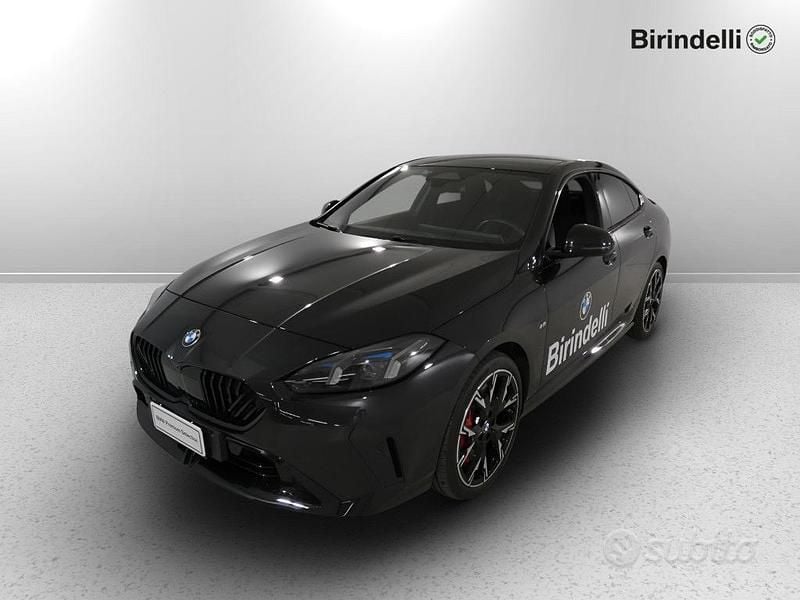 Usata BMW 220 Comfort Edition 150 CV (110 kW) 2025 Black sapphire metallizzato Coupé