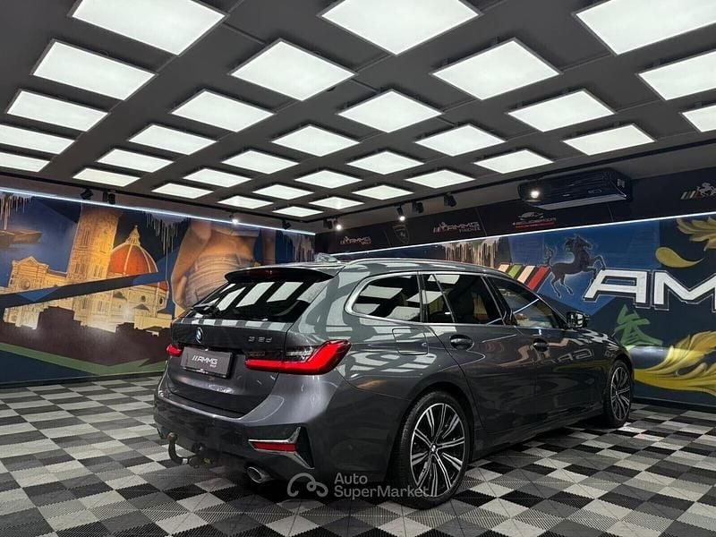Usata BMW 318 Sport Line 150 CV (110 kW) 2021 Grigio Station wagon