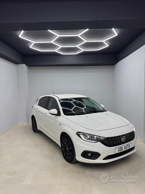 Bianco Usata 2019 Fiat Tipo Tre volumi | 10.500 € (Cara) - Immagine 1/4