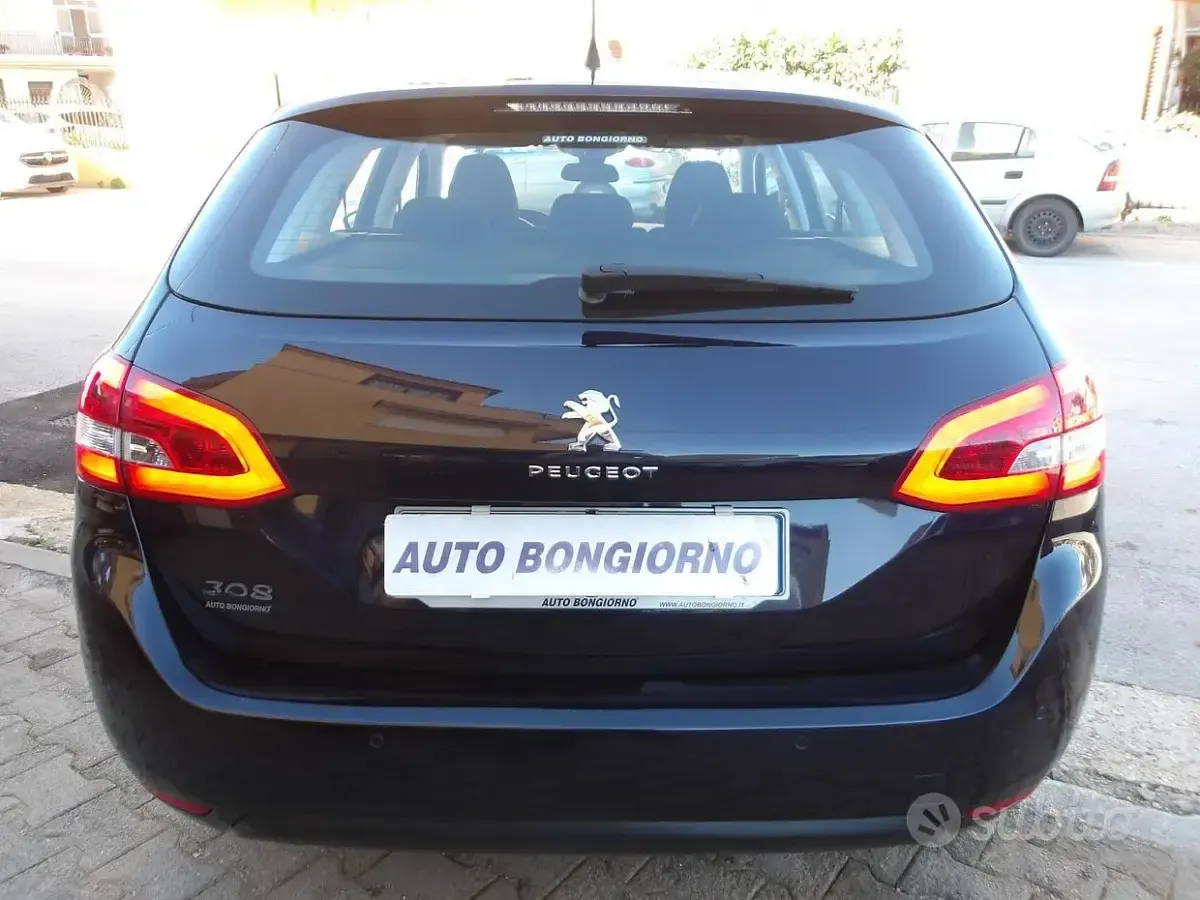 Usata Peugeot 308 SW Allure 131 CV (96 kW) 2019 Blu Station wagon