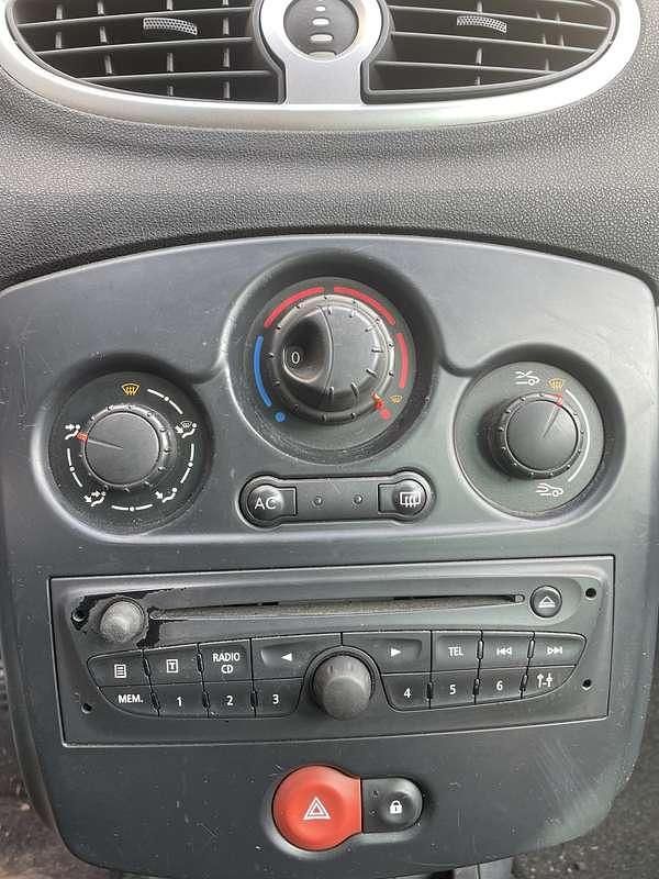 Usata Renault Clio II Dynamique 86 CV (63 kW) 2010 Berlina