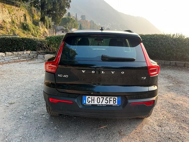 Usata Volvo XC40 129 CV (94 kW) 2021 Nero SUV