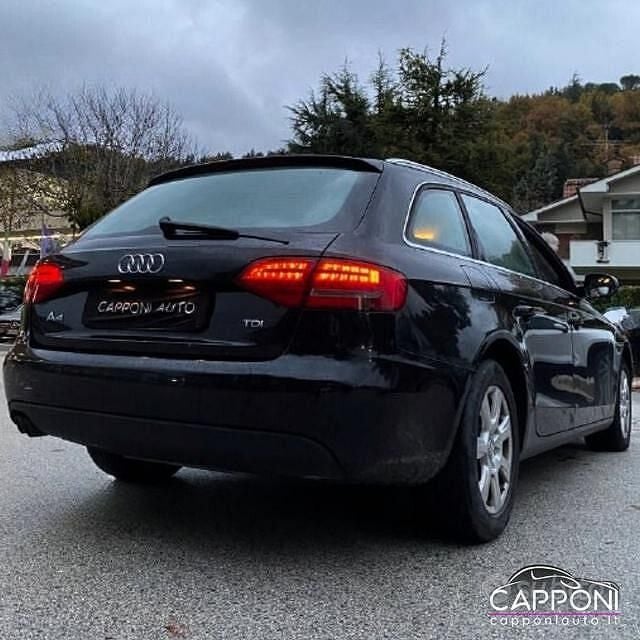 Usata Audi A4 143 CV (105 kW) 2011 Nero Station wagon